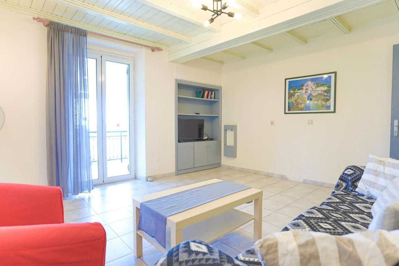 Kaminaki Beachfront Apartments Ниссаки Экстерьер фото